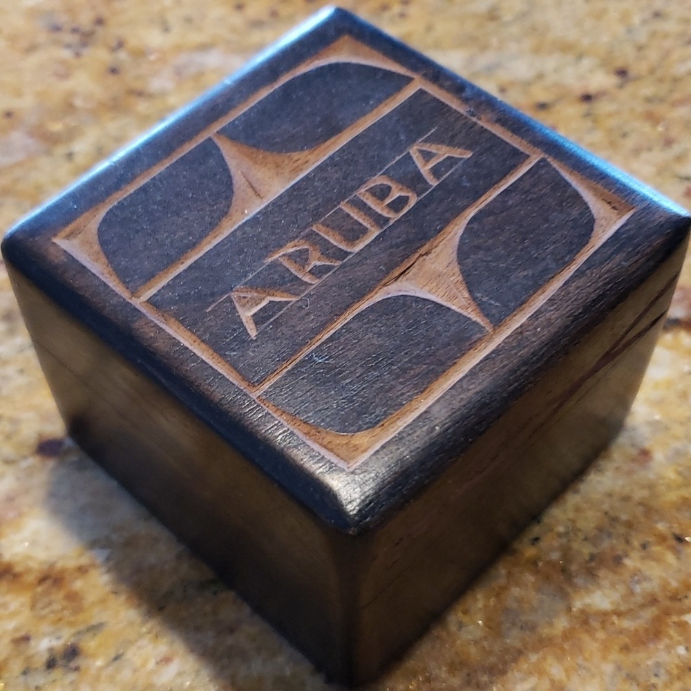 Aruba Wooden Keepsake Jewelry  Trinket Holder Storage Home Decor Squar Box.